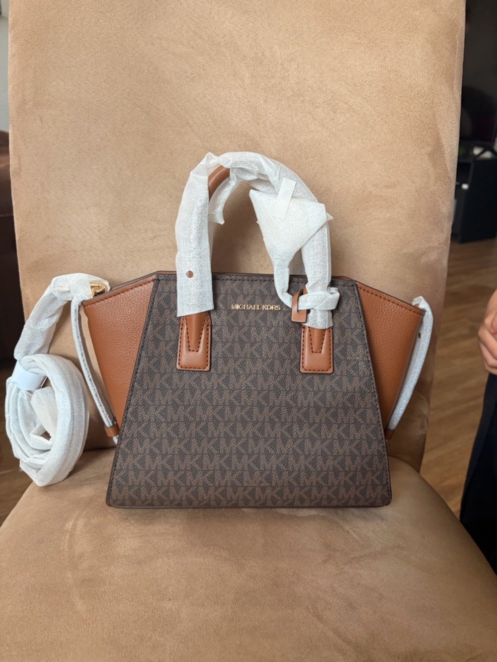 MICHAEL KORS Sienna Medium Logo Leather Messenger Crossbody Bag AUTHENTIC NEW